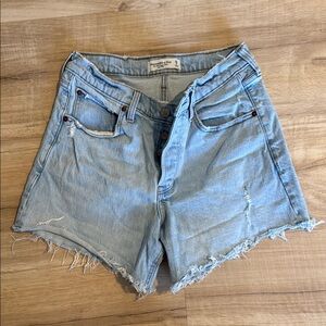 SOLD Abercrombie 90’s Baggy Short Low Rise Women's Light Blue Denim Shorts